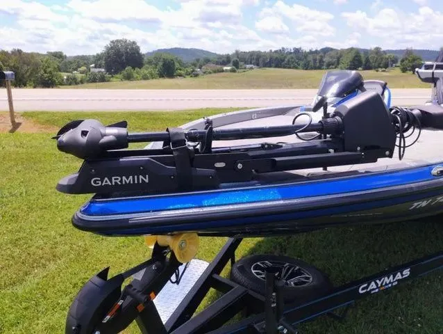 Slide: The Image of Caymas CX 20 PRO Bass Boat 2022 - 7