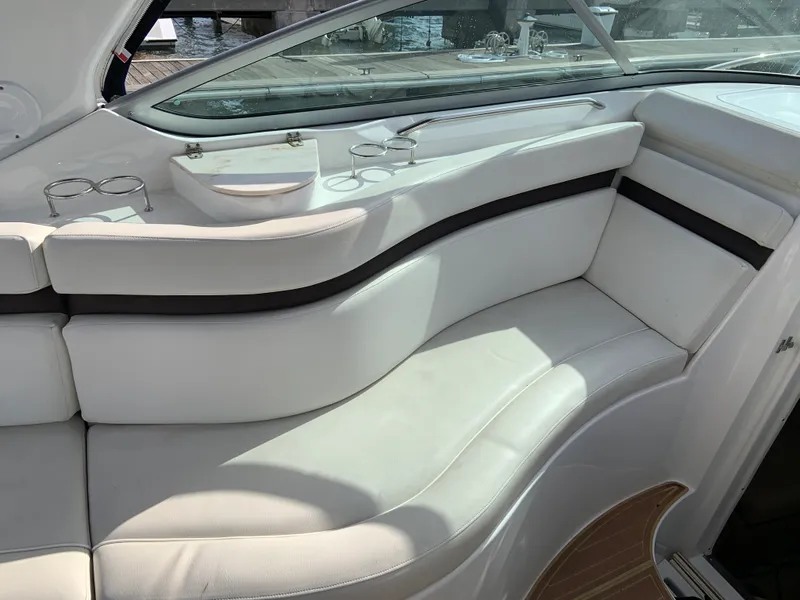 Slide: The Image of Rinker 310 Express Cruiser 2015 - 8