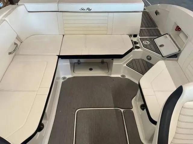 Slide: The Image of Sea Ray SPX 230 Bowrider 2019 - 19