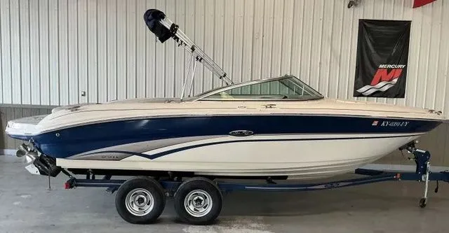 Slide: The Image of Sea Ray BR Bowrider 2003 - 6