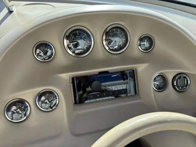 Slide: The Image of Sea Ray 210 BR Cruiser (Power) 1998 - 13