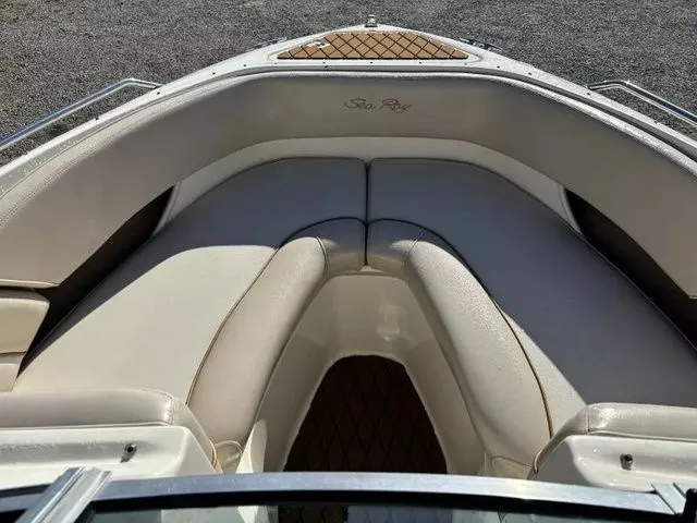 Slide: The Image of Sea Ray 210 BR Cruiser (Power) 1998 - 17