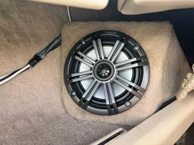 Slide: The Image of Sea Ray 210 BR Cruiser (Power) 1998 - 2