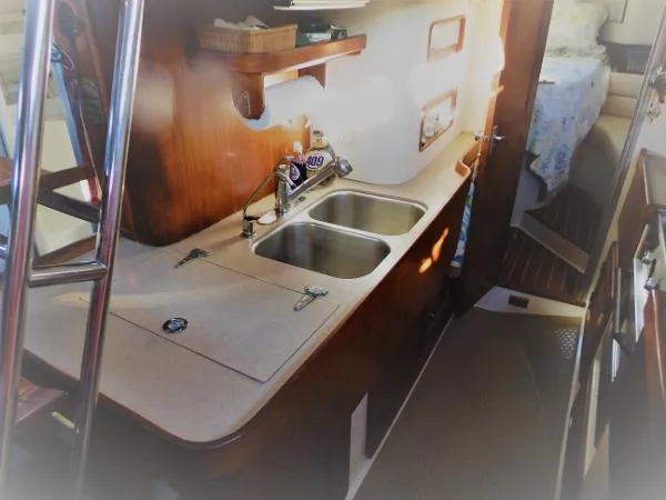 Slide: The Image of Catalina Morgan 38 Center Cockpit 1994 - 10