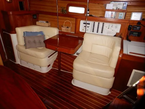 Slide: The Image of Catalina Morgan 38 Center Cockpit 1994 - 4