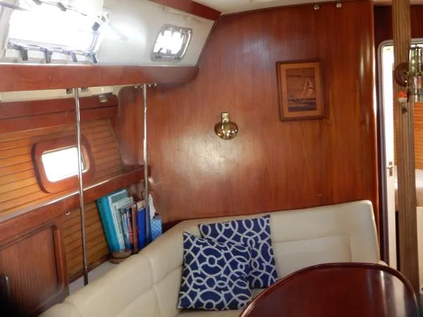 Slide: The Image of Catalina Morgan 38 Center Cockpit 1994 - 6