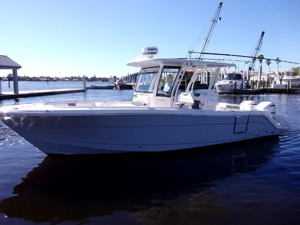 Slide: The Image of Robalo R302 Center Console 2021 - 11