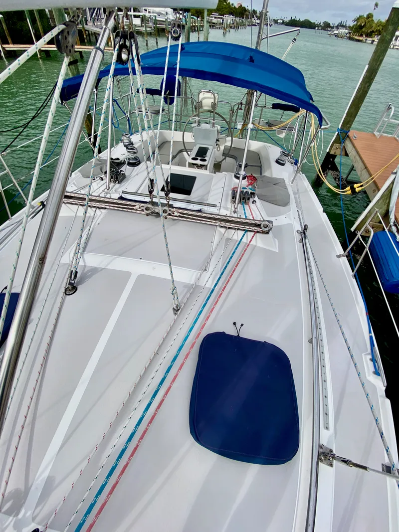 Slide: The Image of Catalina 350 2005 - 5