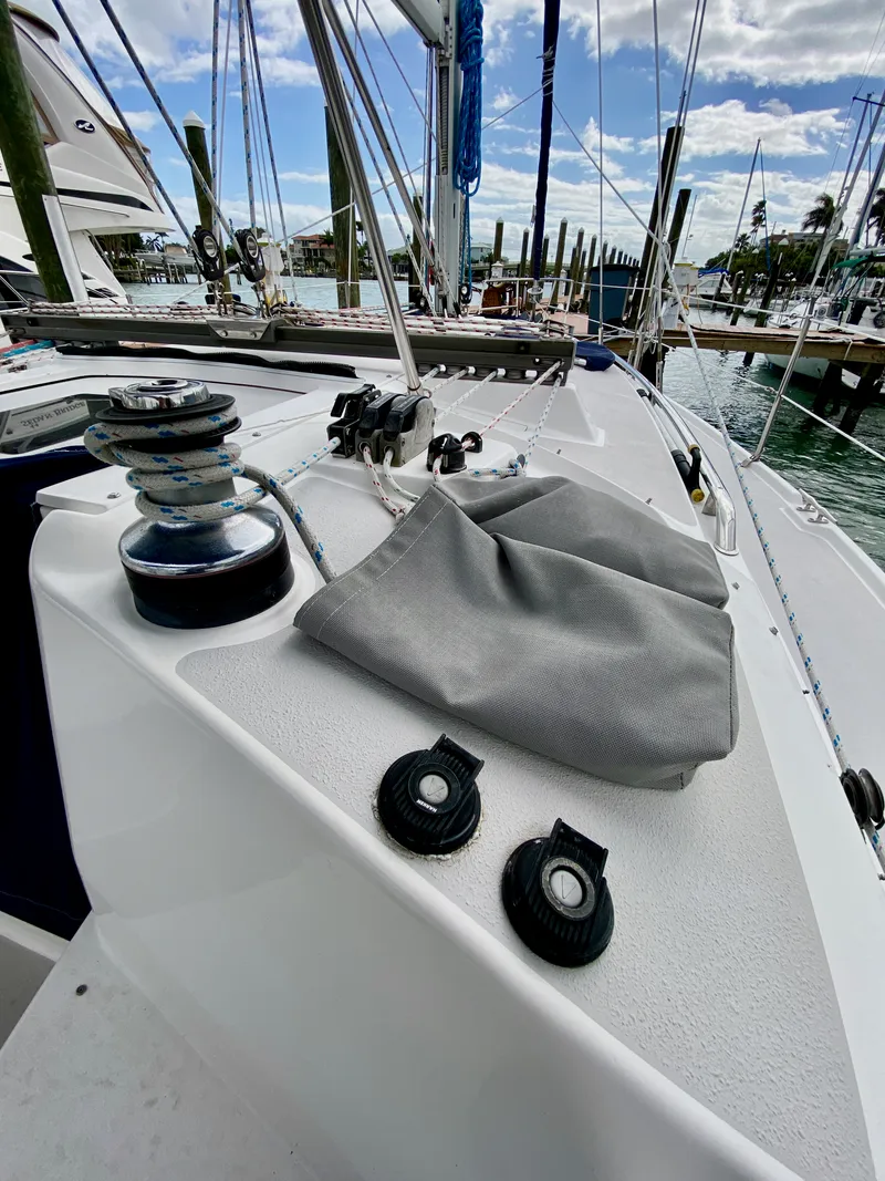 Slide: The Image of Catalina 350 2005 - 6