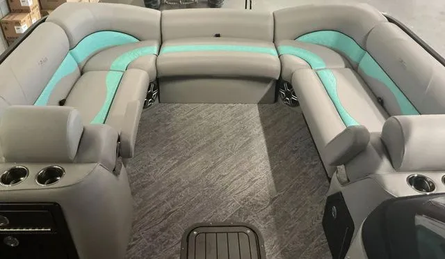 Slide: The Image of JC Manufacturing SWINGBACK 25TT SPORT HTH Tritoon 2026 - 7