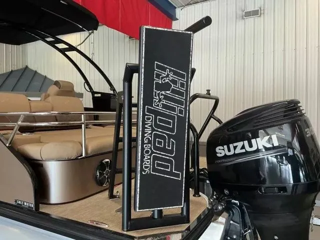 Slide: The Image of Silver Wave 2410 JS Tritoon 2021 - 17