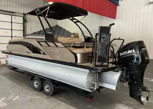 Slide: The Image of Silver Wave 2410 JS Tritoon 2021 - 7