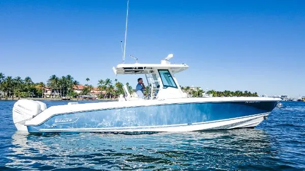Slide: The Image of Boston Whaler 330 Outrage 2016 - 0