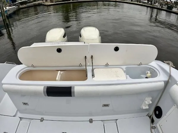 Slide: The Image of Century 3200 Center Console 2000 - 6