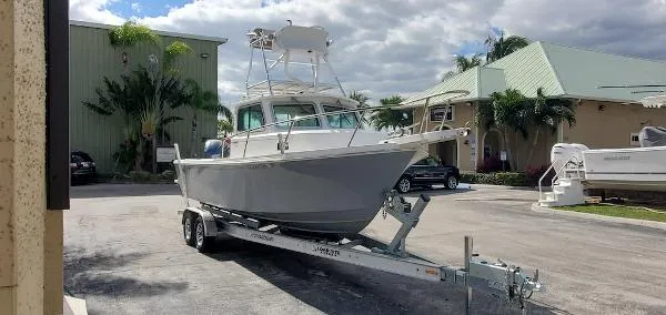 Slide: The Image of Parker Marine 2320 Sport Cabin 2019 - 7