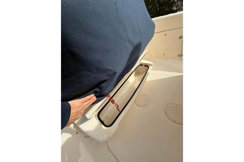 Slide: The Image of 2019 Grady-White Canyon 306 boat interior with hand adjusting cover. - 29