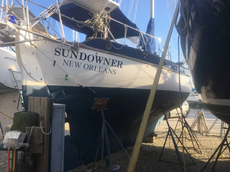 Slide: The Image of Westsail 32 1975 - 0