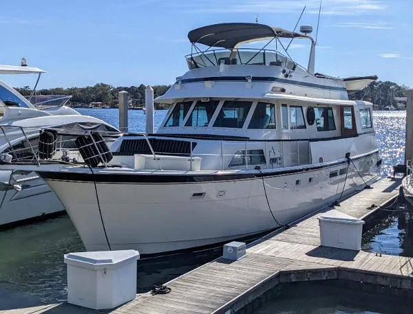 Slide: The Image of Hatteras 63 Cockpit Motoryacht 1987 - 0