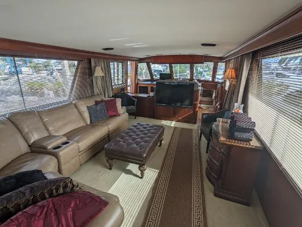 Slide: The Image of Hatteras 63 Cockpit Motoryacht 1987 - 8