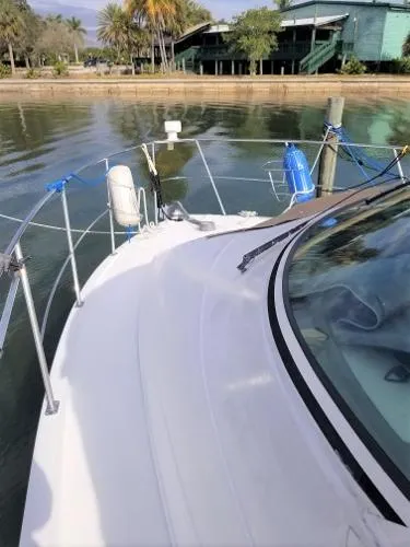 Slide: The Image of Carver Yachts Mariner Three Fifty 2000 - 11