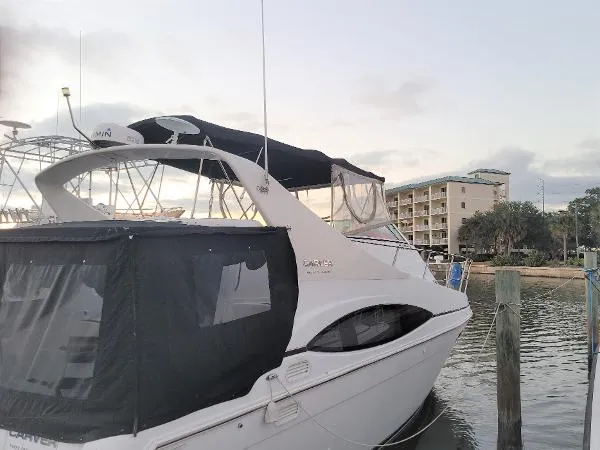 Slide: The Image of Carver Yachts Mariner Three Fifty 2000 - 2