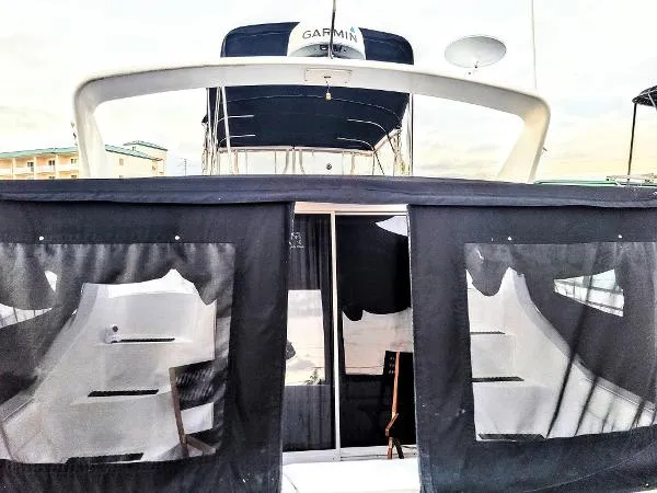 Slide: The Image of Carver Yachts Mariner Three Fifty 2000 - 9