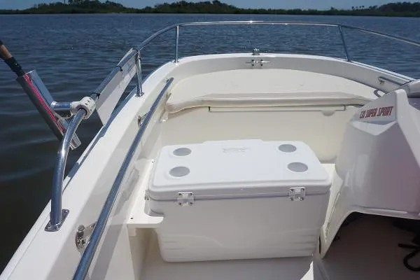 Slide: The Image of Boston Whaler 130 Super Sport 2019 - 11