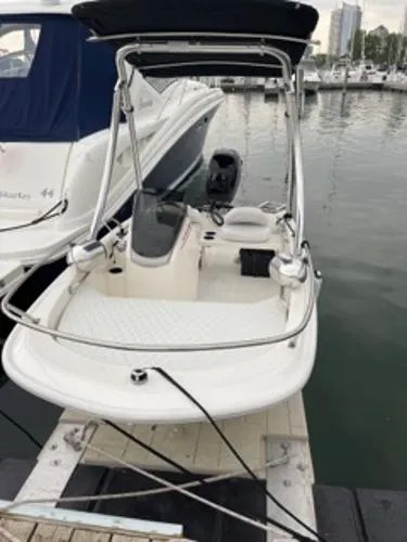 Slide: The Image of Boston Whaler 130 Super Sport 2019 - 3
