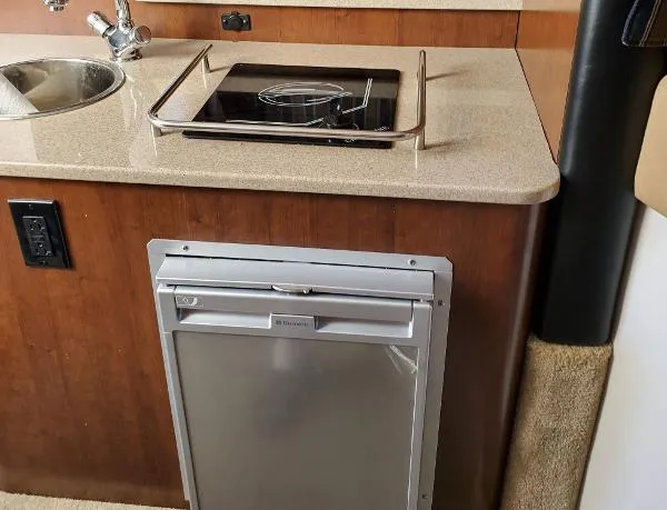 Slide: The Image of Crownline Boats 294 CR 2016 - 11