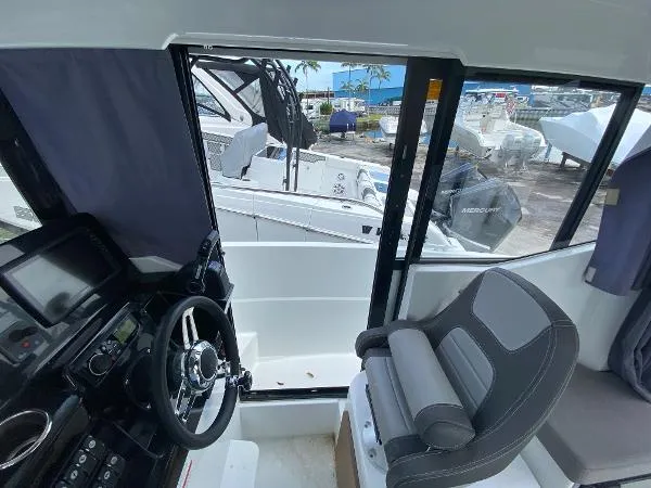 Slide: The Image of Jeanneau 795 Sport 2020 - 6
