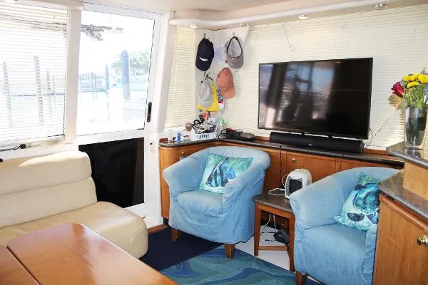 Slide: The Image of Bayliner 4788 Pilothouse Motoryacht 1999 - 1