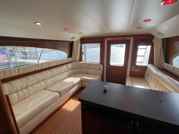 Slide: The Image of Luhrs 40 Convertible 2002 - 2