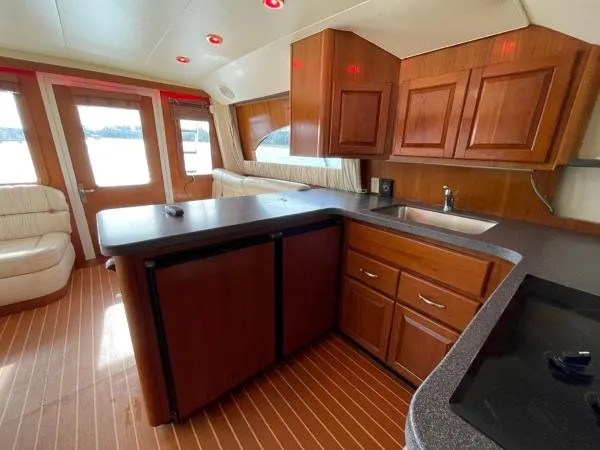 Slide: The Image of Luhrs 40 Convertible 2002 - 8