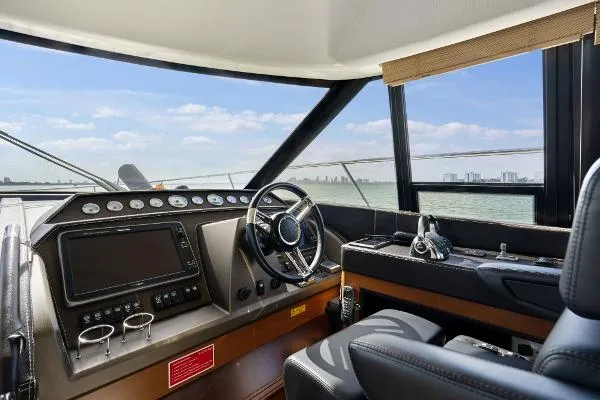 Slide: The Image of Prestige 620 S 2013 - 7