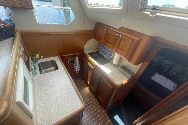 Slide: The Image of Mainship 34 Trawler 2005 - 10