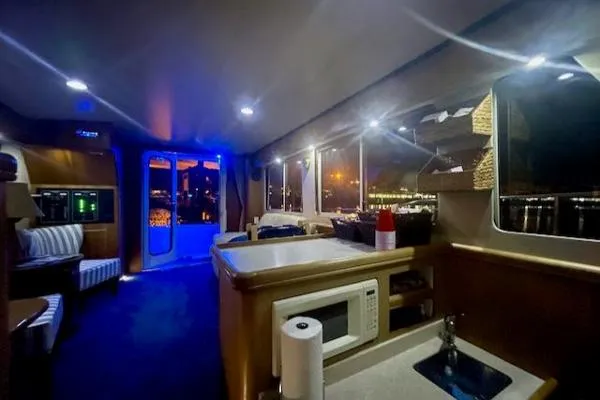 Slide: The Image of Mainship 34 Trawler 2005 - 5