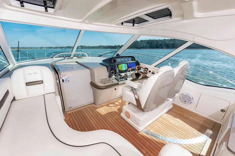 Slide: The Image of Sea Ray 48 Sundancer 2007 - 13