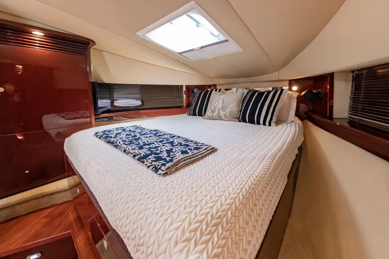 Slide: The Image of Sea Ray 48 Sundancer 2007 - 24