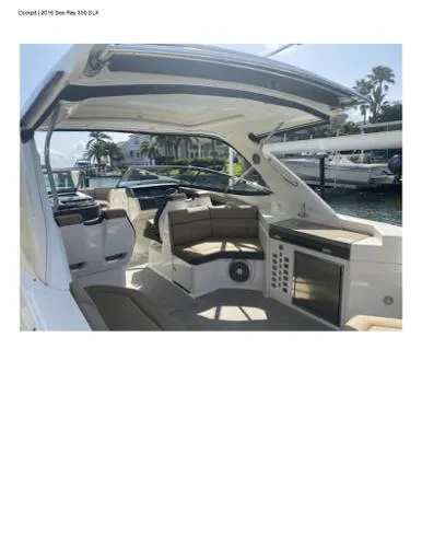 Slide: The Image of Sea Ray 350 SLX 2016 - 5