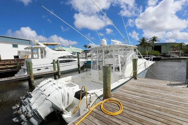 Slide: The Image of SeaVee 43 Express 2010 - 3