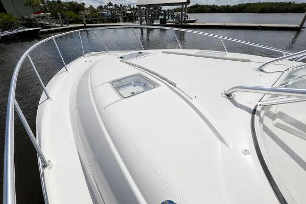 Slide: The Image of SeaVee 43 Express 2010 - 5
