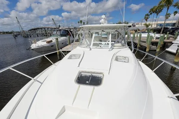 Slide: The Image of SeaVee 43 Express 2010 - 7