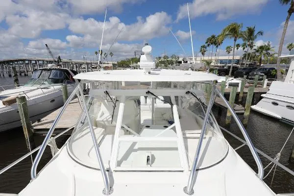 Slide: The Image of SeaVee 43 Express 2010 - 8