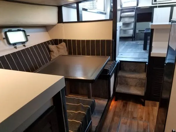 Slide: The Image of Silverton 40 Aft Cabin 1988 - 11