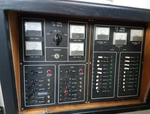 Slide: The Image of Silverton 40 Aft Cabin 1988 - 6