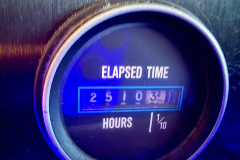Slide: The Image of Elapsed time gauge on 1987 Carver 4207 Aft Cabin Motor Yacht, showing 2510.3 hours. - 49