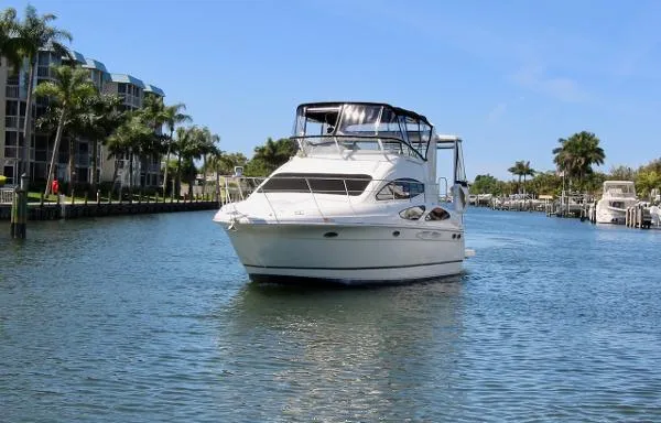 Slide: The Image of Cruisers 385 Motoryacht 2006 - 1