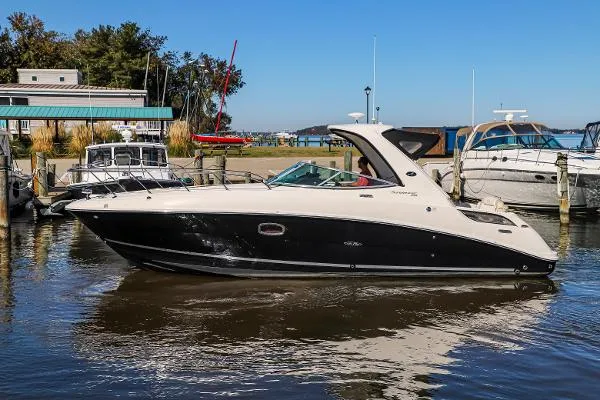 Slide: The Image of Sea Ray 310 Sundancer 2013 - 0