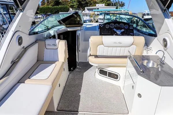 Slide: The Image of Sea Ray 310 Sundancer 2013 - 7