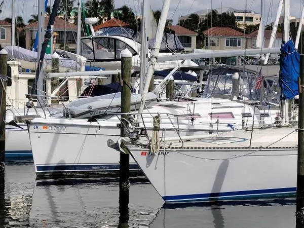 Slide: The Image of Hunter 38 2005 - 5